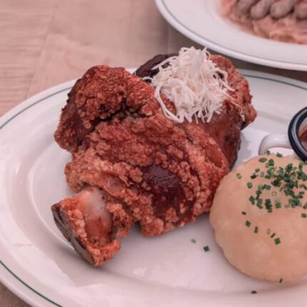 독일 뮌헨 맥주 안주 정통 슈바인학센 맛집은?