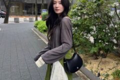길거리 남자들 다 멈춰 세움.. 역대급 예쁜 여배우 가을코디.jpg