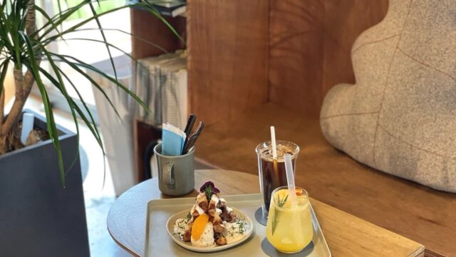 서울 성수동 비아트 성수, 디저트와 음료의 만남을 즐기다