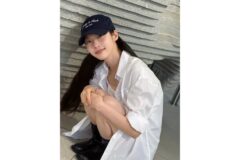 이 얼굴로 왜 안 뜨냐 난리난.. 여배우 실물 느낌 패션 ㄷㄷ