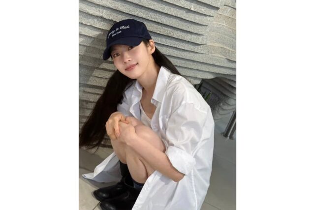 이 얼굴로 왜 안 뜨냐 난리난.. 여배우 실물 느낌 패션 ㄷㄷ