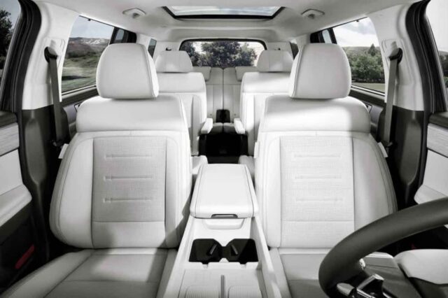 “모델Y 팔고 넘어왔다” 싼타페 하이브리드, 알고 보니 만족도 9.1점