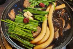 닭고기 먹고 칼국수도 먹는 ‘닭 풀코스’… 서울 닭한마리 맛집 5곳