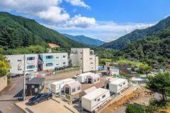 “별이 쏟아지는 5,000㎡ 캠핑장이 있다니?”… 진짜 자연 속 힐링 여행지