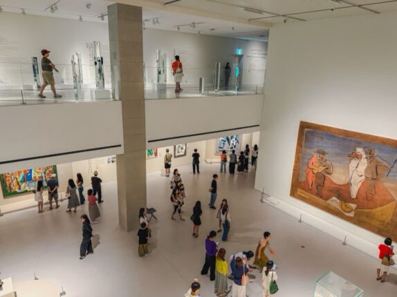폭염에 파리 안 가도 된다…‘디저트계 피카소’ 들어선 63빌딩 가보니