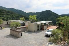 “이래서 다들 여길 찾나 봐요”… 오렌지빛 노을과 별빛이 가득한 20대 카라반 캠핑 명소