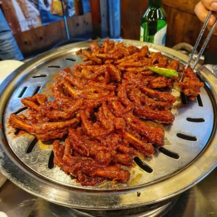 한 번 빠지면 쉽게 못 나오는 중독성! 전국 닭발로 유명한 맛집 BEST 5