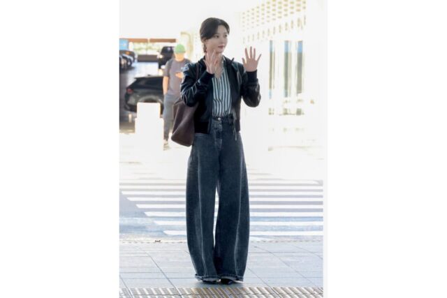 (얼굴 다 까도 8등신 비율) 소두 여배우 폼미친 공항패션 ㄷㄷ