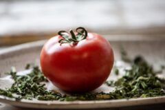 [리얼푸드] “지방간 수치 줄인다”…새빨간 토마토 한 개