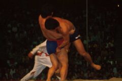 윷놀이가 원래 추석 대표가 아니었다고요?