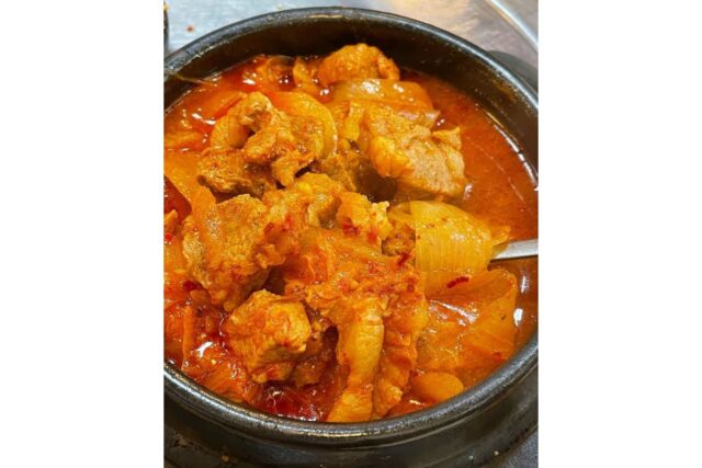 보글보글 끓는 소리부터 침 고이는 돼지 짜글이 찌개 맛집 BEST 5
