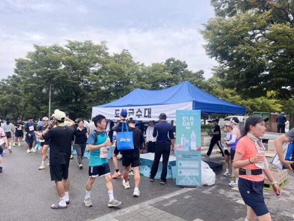 [리얼푸드] 일화, 마라톤 3개 대회에 3만 6000여 개 음료 지원