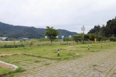 “낙동강변 5,000평 캠핑장이 이렇게 조용하다니”… 신선한 강바람 맞으며 힐링할 수 있는 여행지