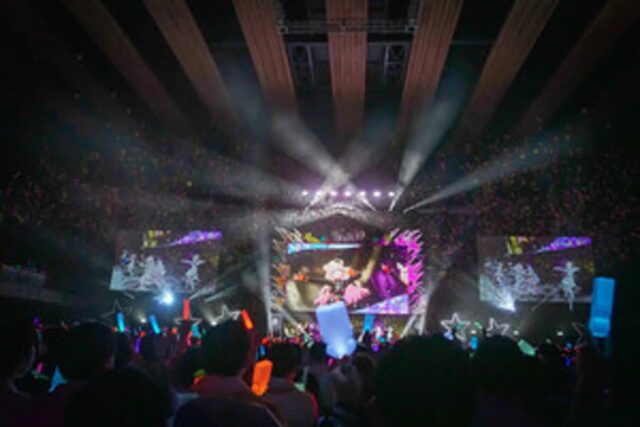 홀로라이브 네포라보·holoX 첫 합동 이벤트 ‘네폭스!’, 이틀간 2만명 운집