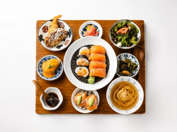 각국의 일상 밥상을 맛보다! 세계 가정식 맛집 BEST 5