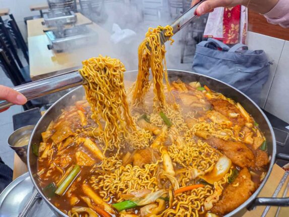 오래가게 노포 4선, 서울관광재단 추천 서울 떡볶이 맛집 & 산책 코스