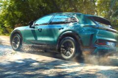포르쉐 카이엔 EV 한국 상륙… ‘1156마력 전기 SUV’의 숨겨진 치명적 매력은?