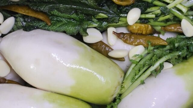 화학조미료 없이! 천연재료로 동치미 맛있게 담는법