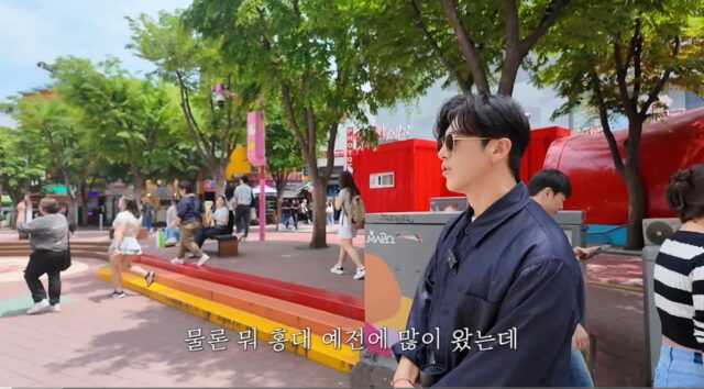 집사 카페가서 현타온 78년생 잘생긴 아저씨.cap
