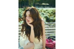 인터넷 인기 소설 작가였는데 배우로 데뷔한 대만 여자 연예인