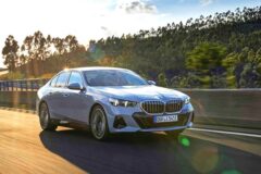 BMW 6대 중 1대는 ‘이 차’… 까다로운 아빠들 지갑 열게 만든 車의 정체
