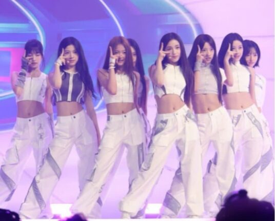 “보아 닮은 13세 소녀 등장에 난리 났는데…” 이수만 새 걸그룹, 데뷔 하루 만에 터진 뜻밖의 논란