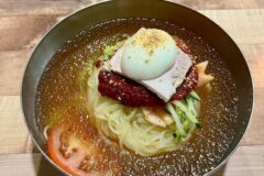 문 열자마자 웨이팅 시작되는 냉면집… 전국 로컬 냉면 맛집 5곳