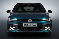 골프 GTI 다크 모스 리미티드 에디션 100대 한정 출시