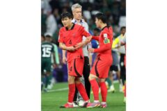 “손흥민도 잘못했다 vs 96라인이 선 넘었다”…대표팀 갈등, 대체 누구 책임일까?